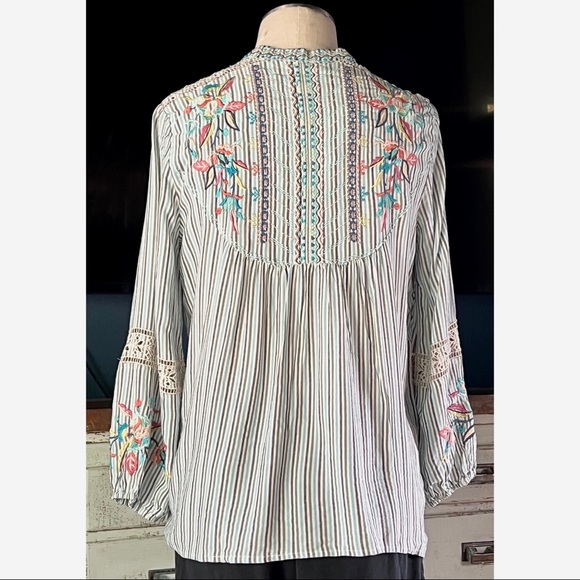 Johnny Was Lais Paris Effortless Striped Embroidered Blouse NWT New S - Picture 14 of 16